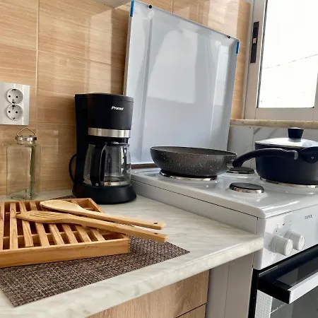 Central, Sunny & Spacious In - No 1 Apartman *