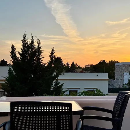 Central, Sunny & Spacious Apartment, In Kos, 