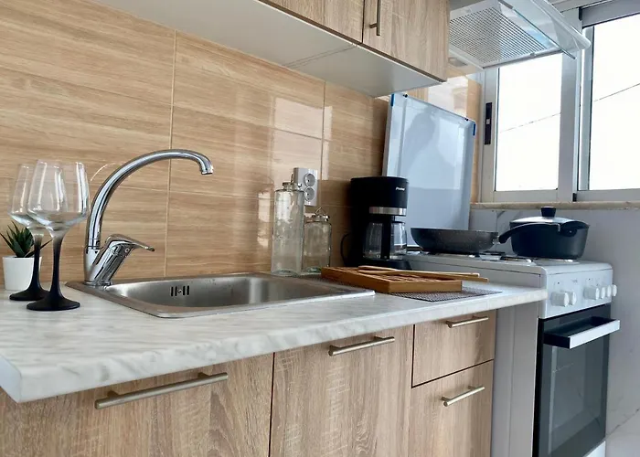 شقة Central, Sunny & Spacious In - No 1