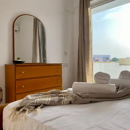 Central, Sunny & Spacious In - No 1 * Kos-Stadt