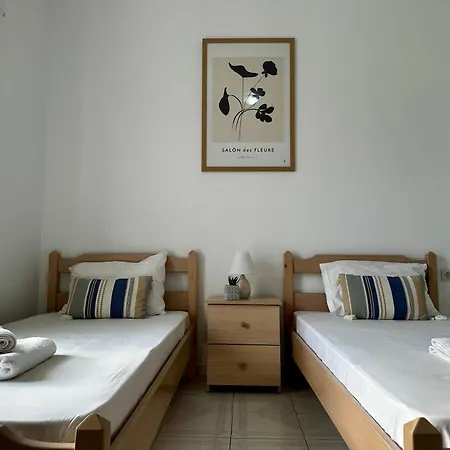 Central, Sunny & Spacious In Town - El Greco No 1 העיירה קוס