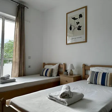 Central, Sunny & Spacious In Town - El Greco No 1 아파트